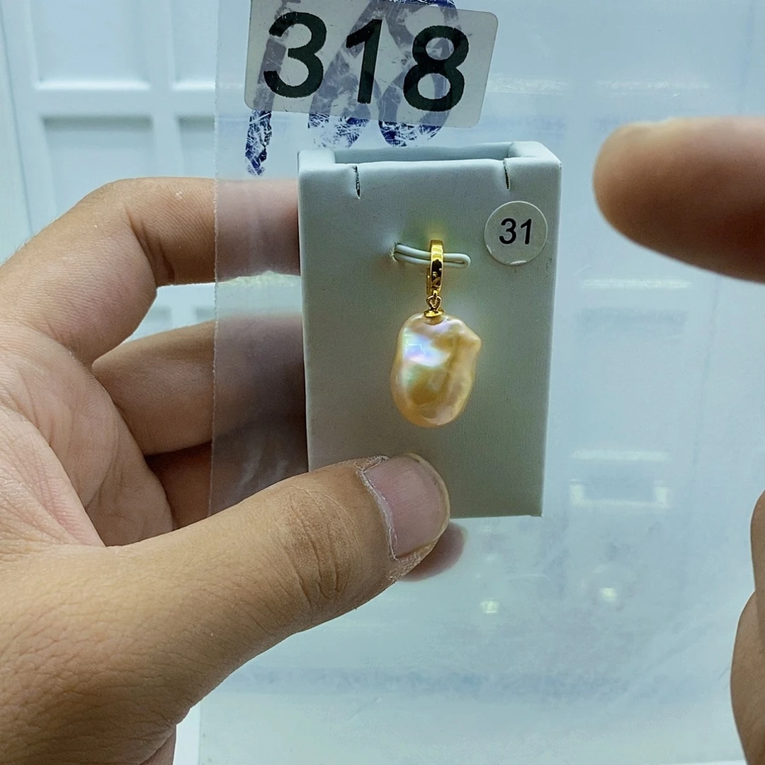 淡水珍珠合金颈饰