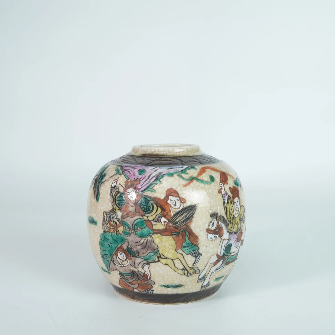 LFD251119010【十竹斋】清光绪刀马人物五彩哥釉赏罐