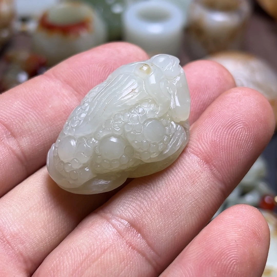 岫岩河磨玉（透闪石质玉）未镶嵌颈饰