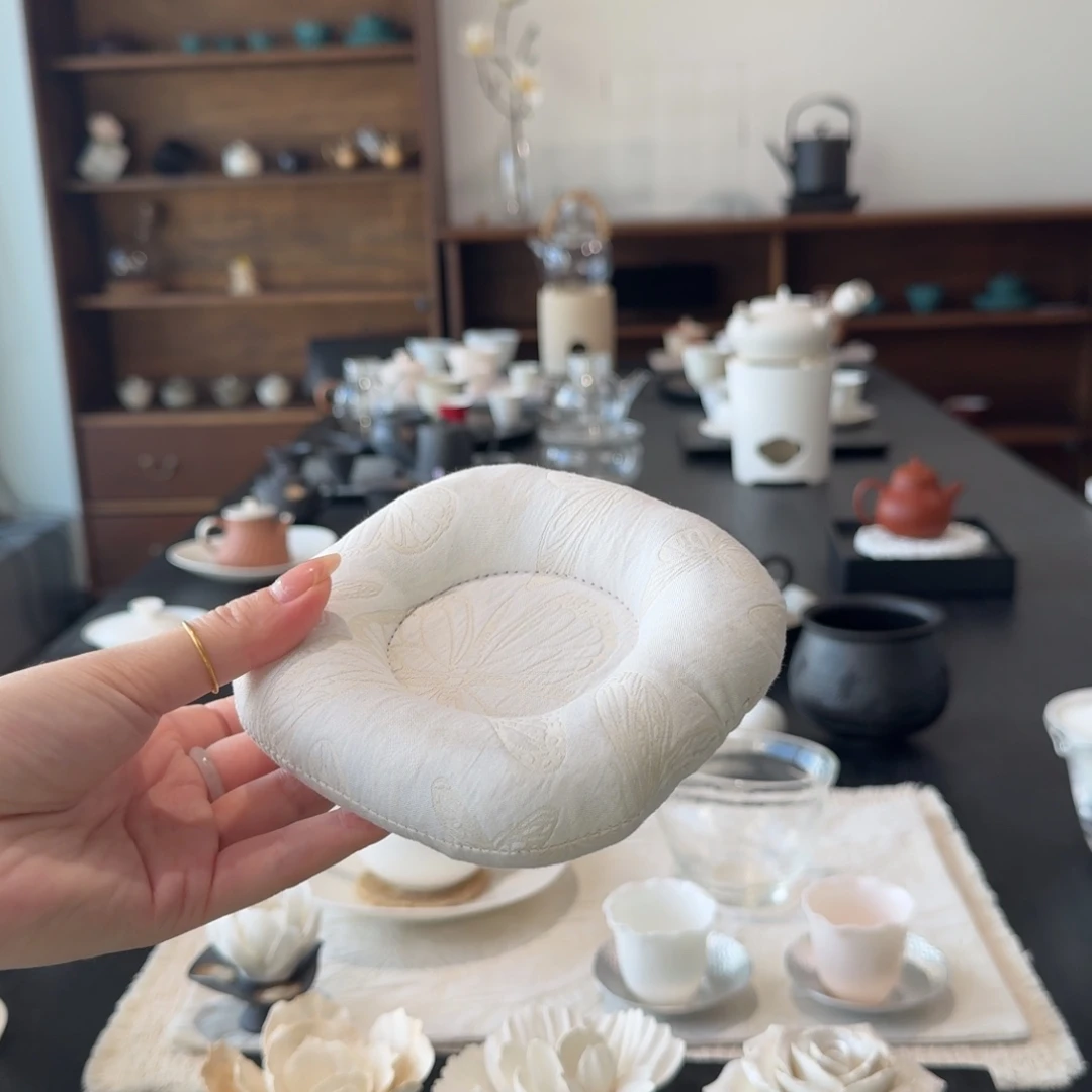 白蝴蝶壶垫 开播福利