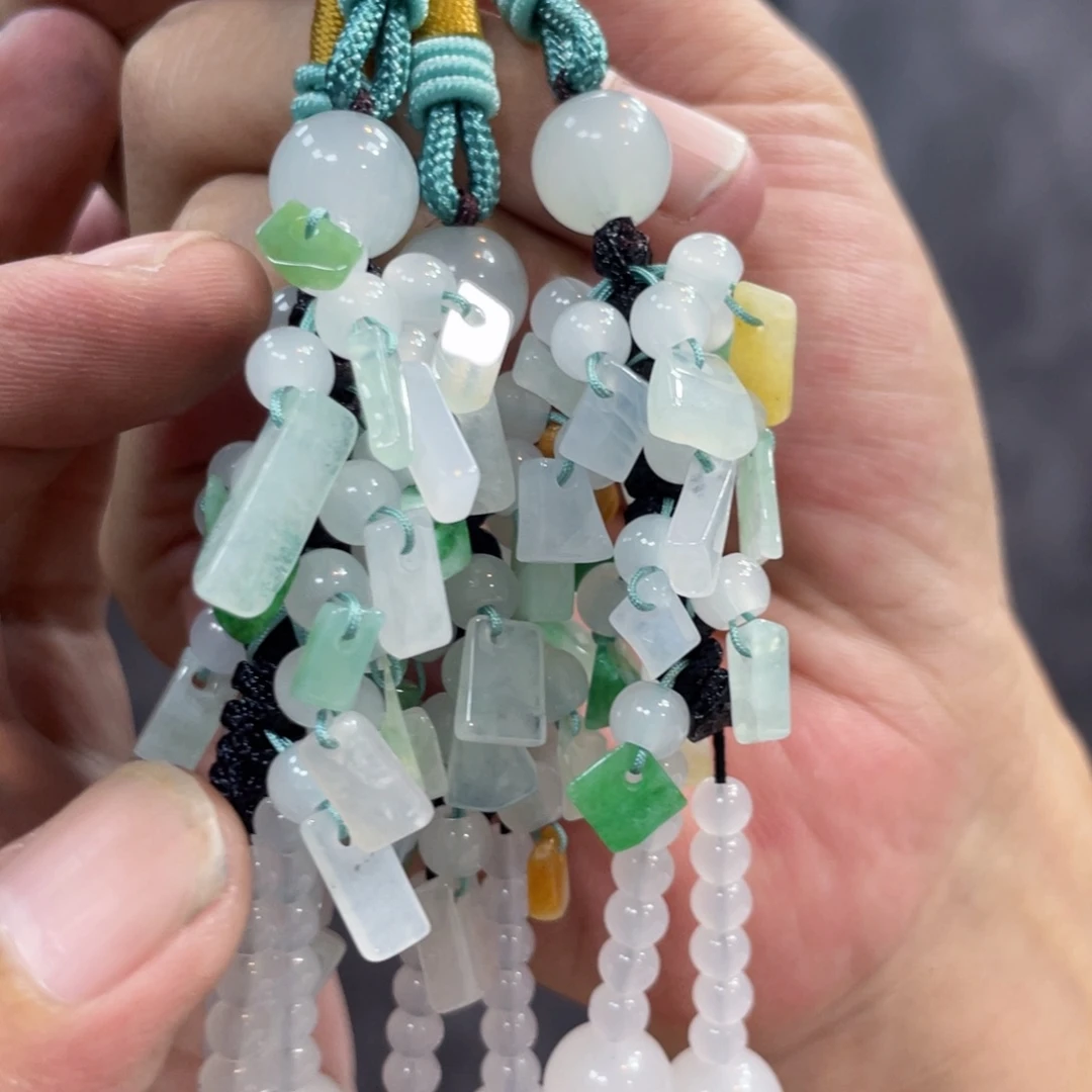 翡翠挂件未镶嵌挂件