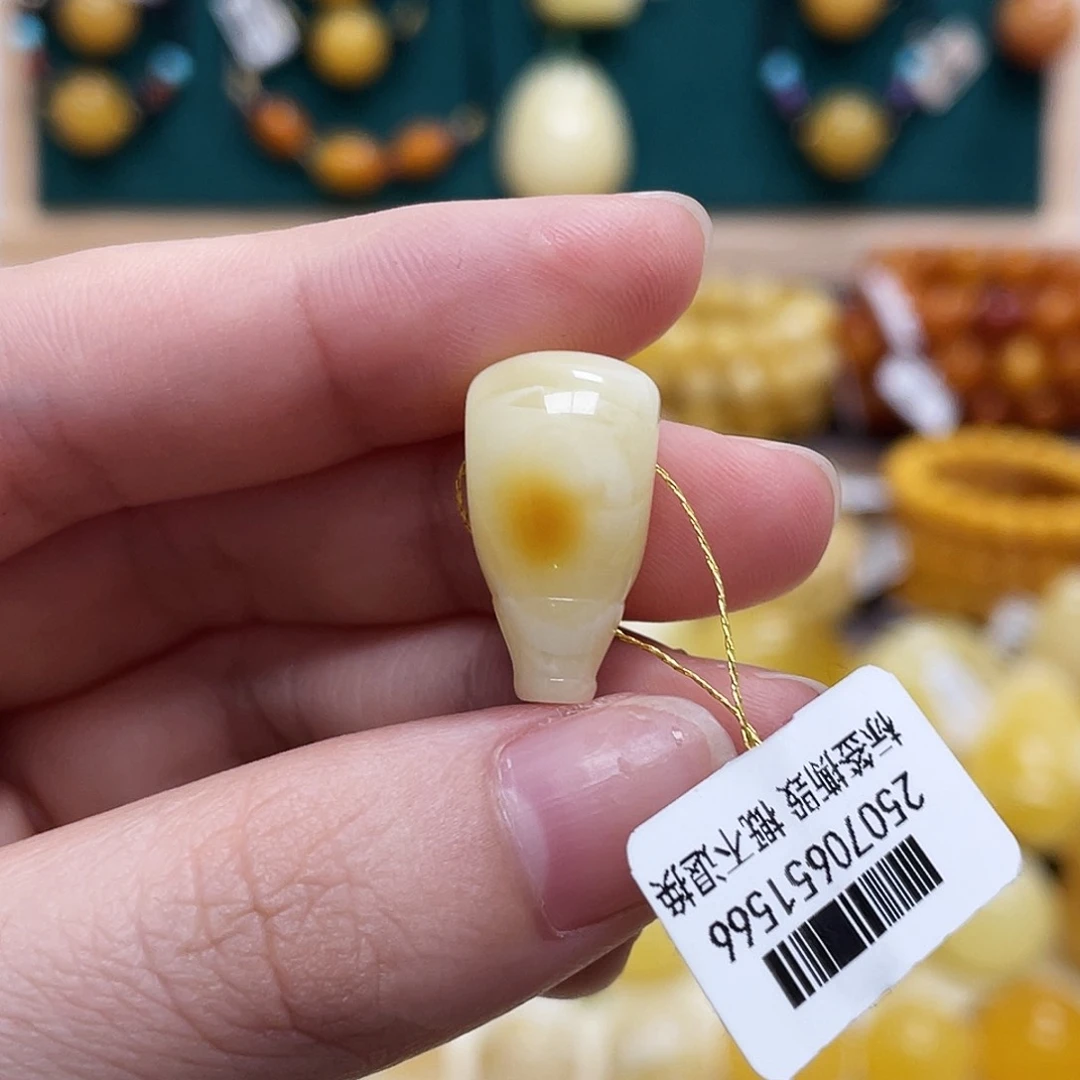 蜜蜡未镶嵌珠宝奇石11mm沁色妖花小三通