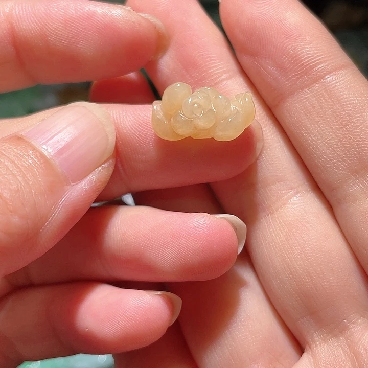 颈饰未镶嵌翡翠天