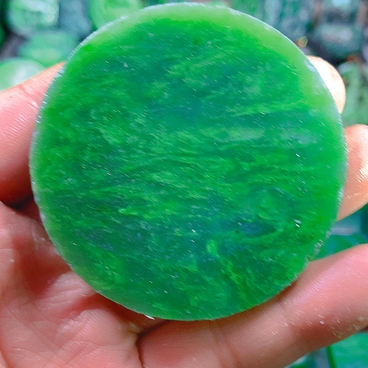 和田玉（碧玉）未镶嵌珠宝奇石