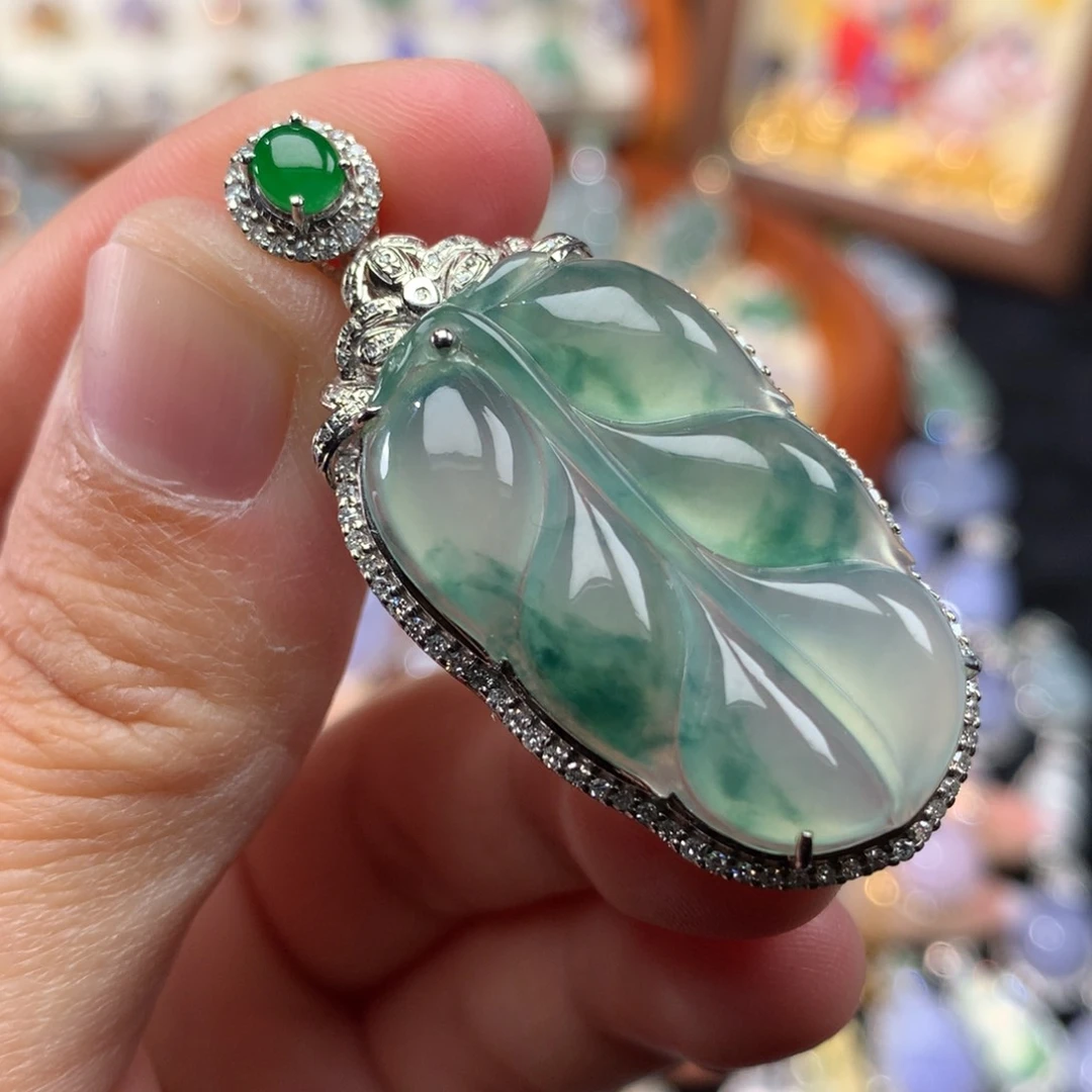 吊坠(不含链)18K金镶嵌翡翠