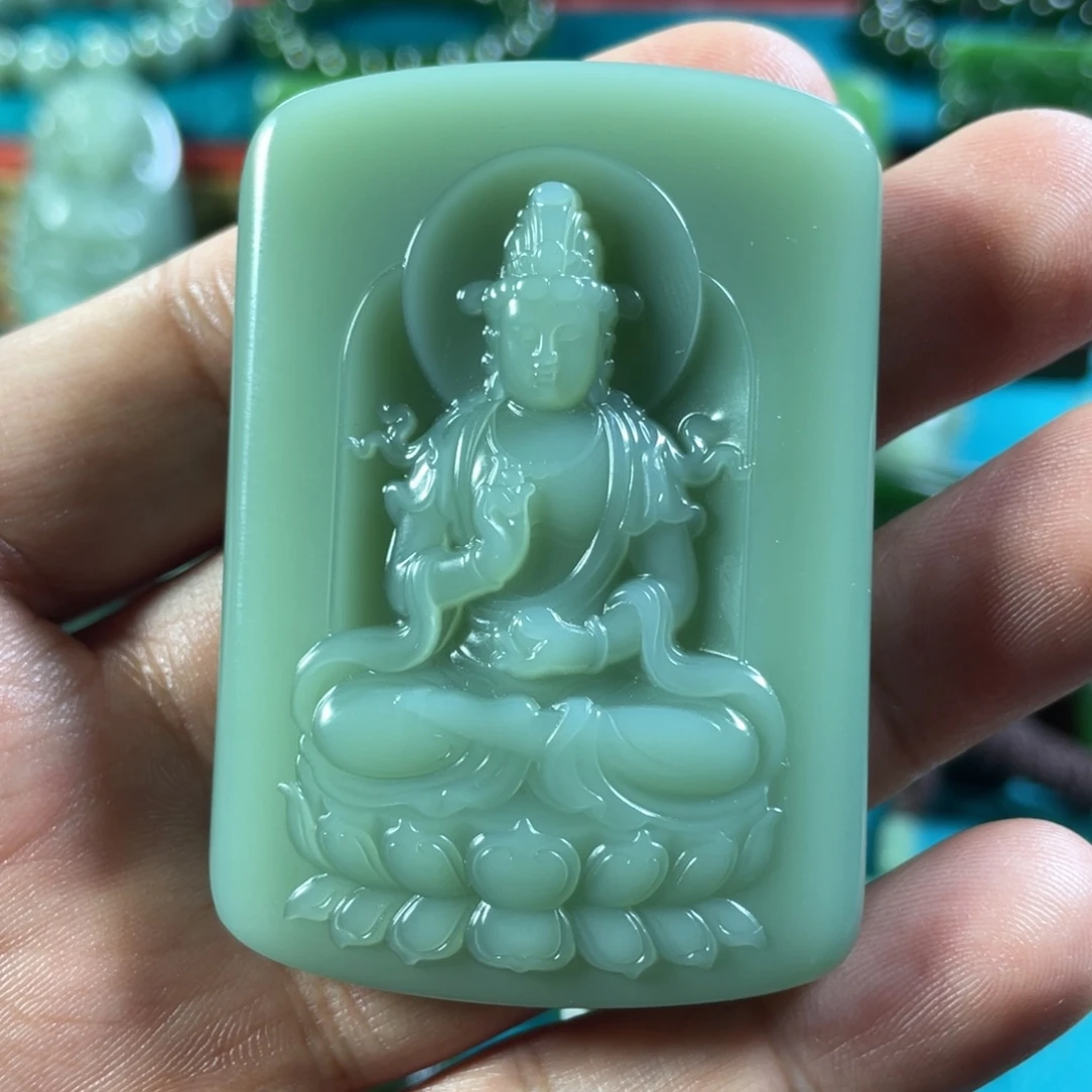 大***叔和田玉未镶嵌颈饰