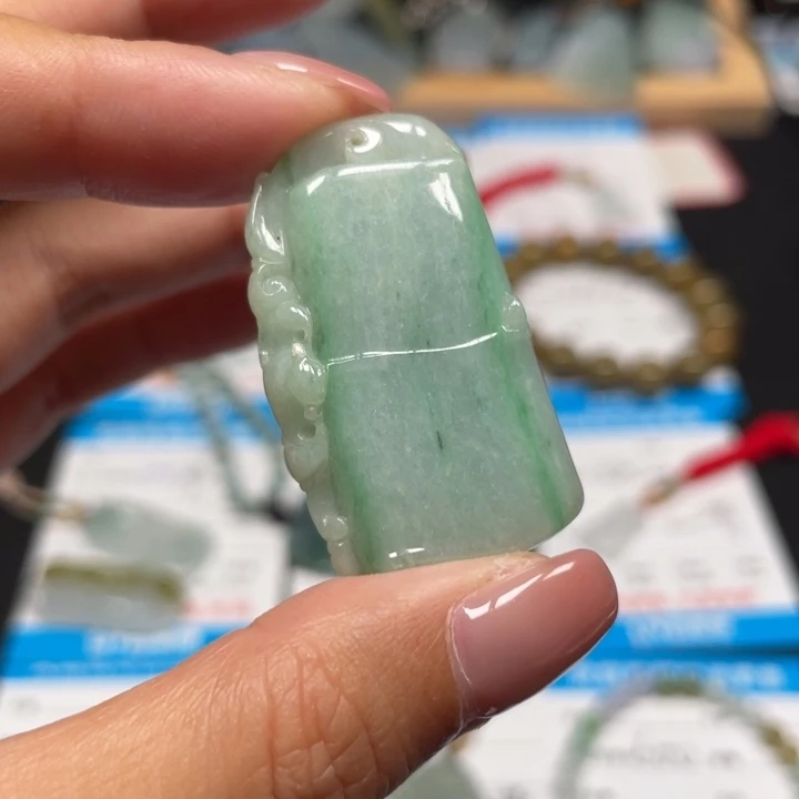 颈饰未镶嵌翡翠天然A货缅甸翡翠