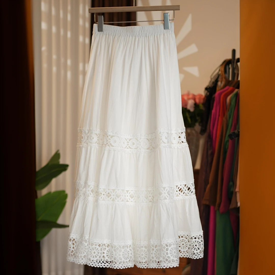 [麻衣舍]镂空花边拼接蕾丝半身裙