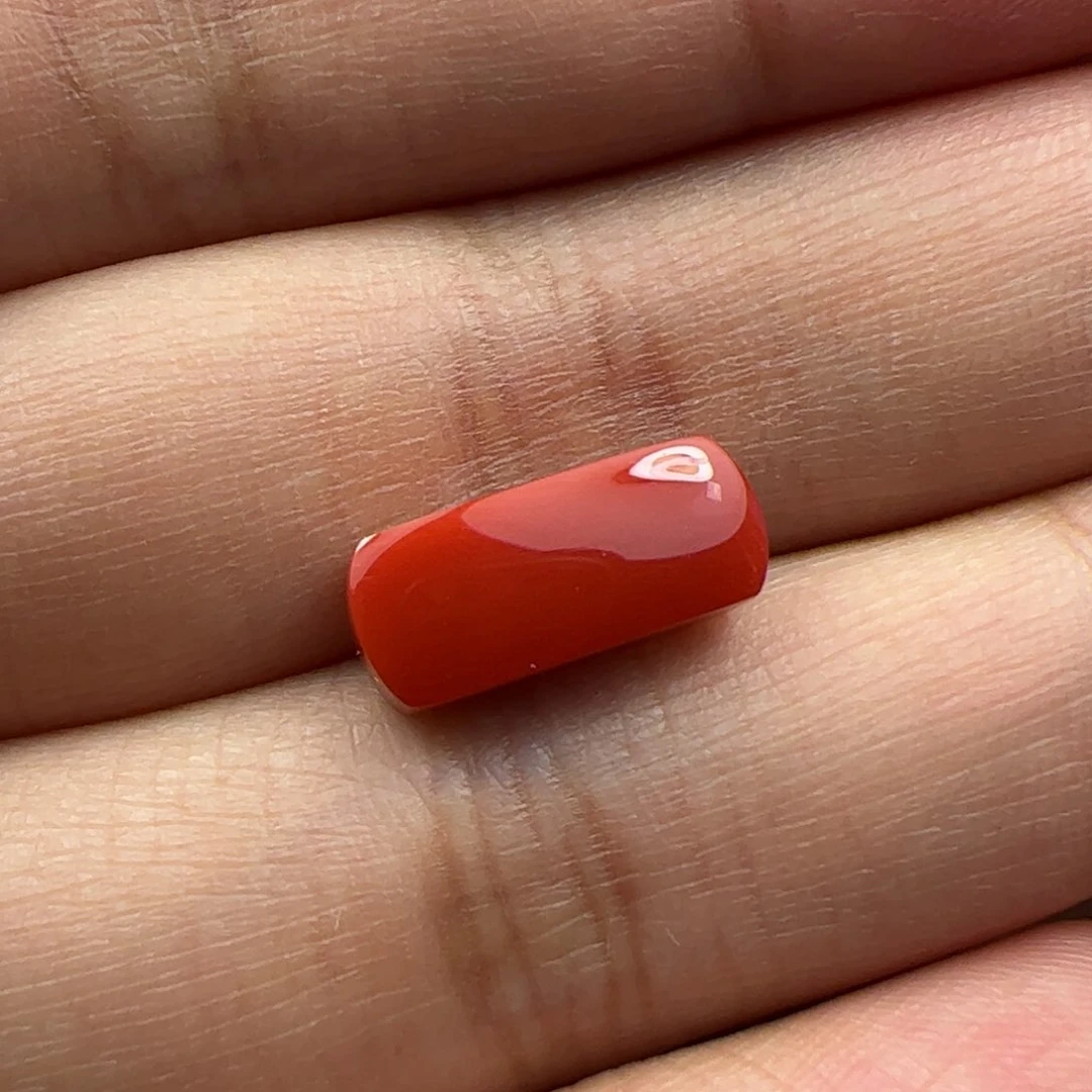 未镶嵌马鞍戒面南红玛瑙