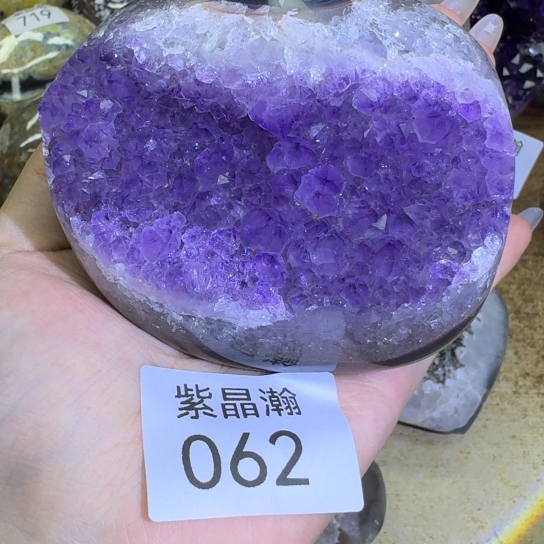 玛瑙/玉髓未镶嵌珠宝奇石