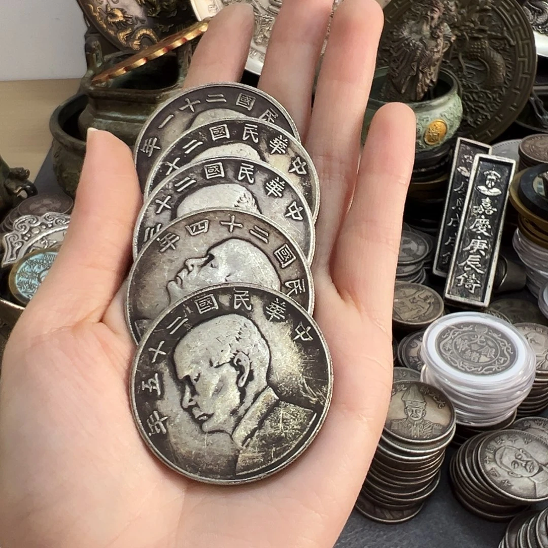 金属复古风格摆件