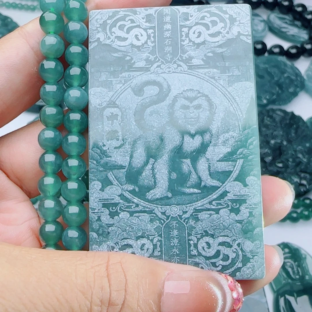 颈饰未镶嵌翡翠多样性发货天然的A货翡翠
