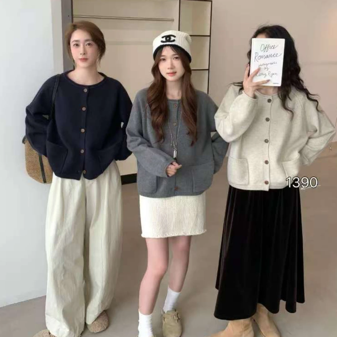 大牙女装- 1390 秋冬加厚小香款圆领开衫外套