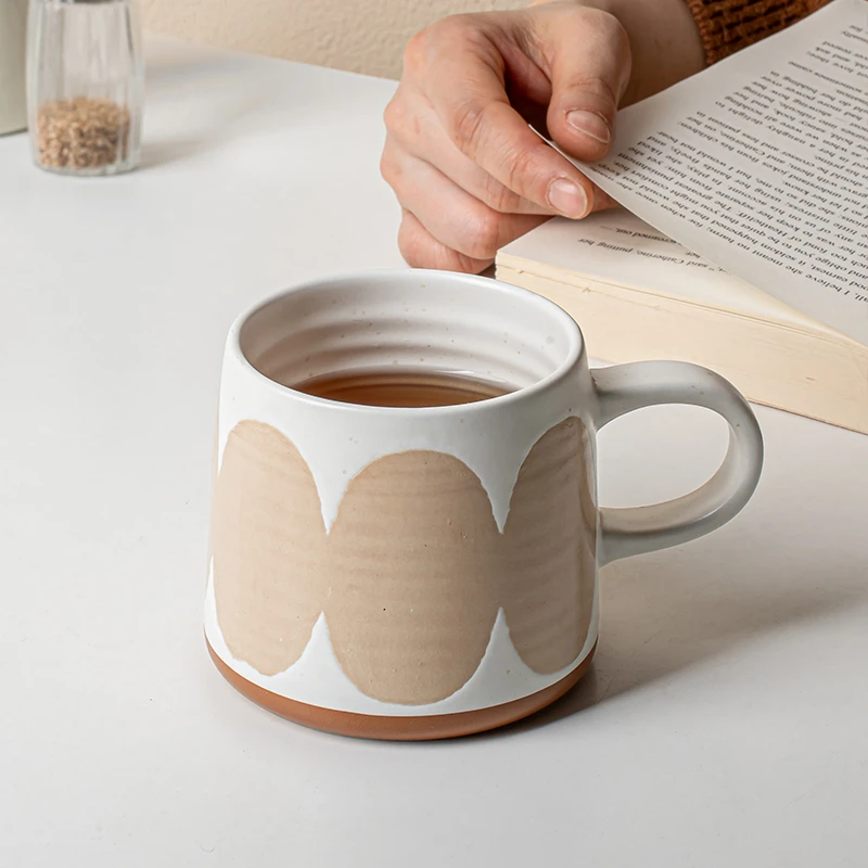 #似蝴蝶飞舞#简约螺纹陶瓷马克杯大容量办公室水杯早餐牛奶杯微瑕