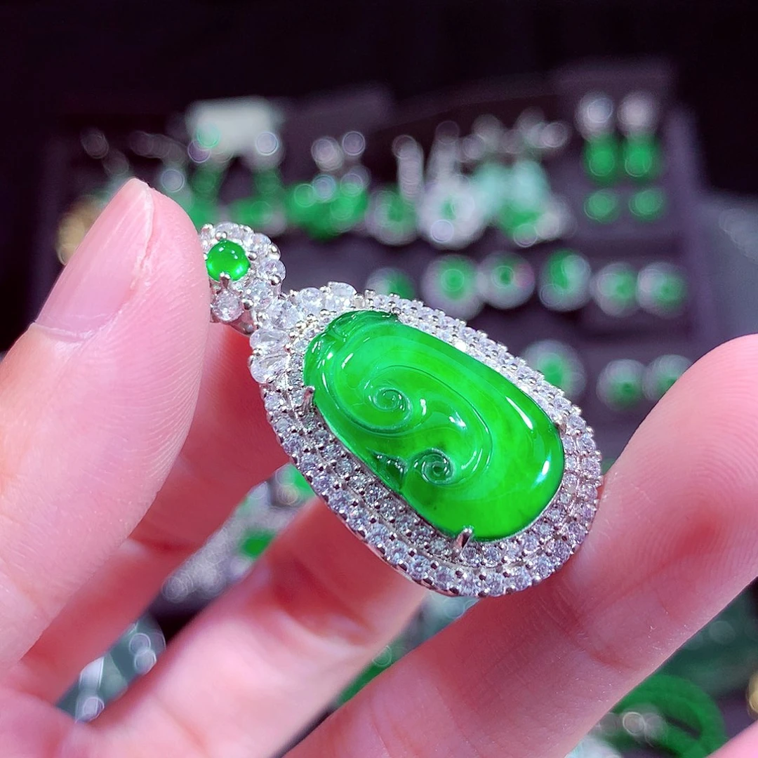 翡翠未镶嵌颈饰天然