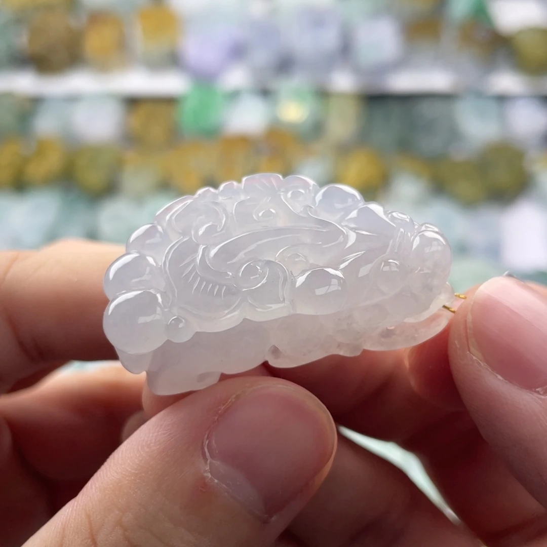 翡翠未镶嵌颈饰貔貅26