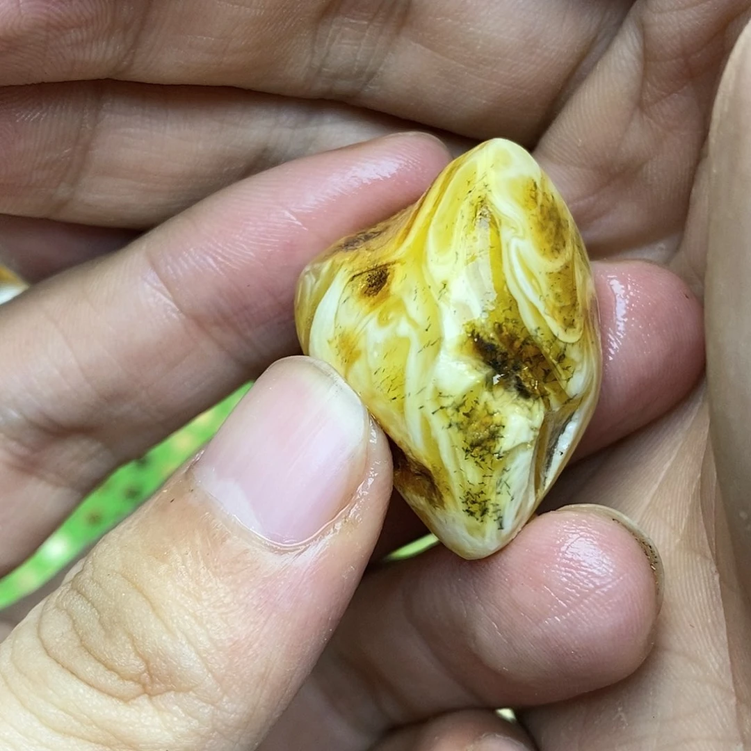 定制蜜蜡未镶嵌鹏****芳原石