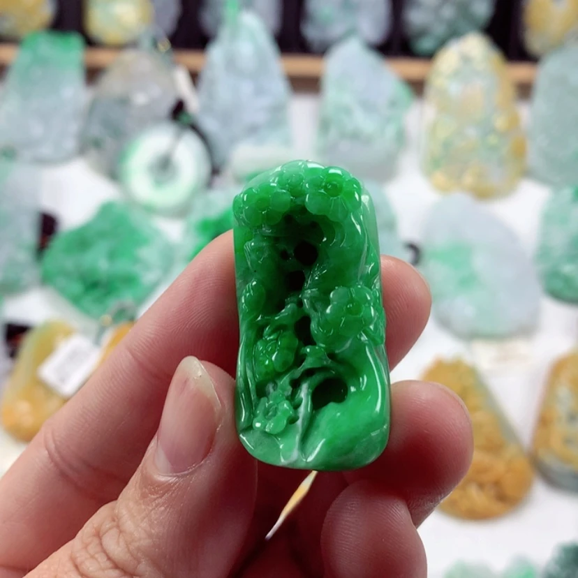 【闪购商品】翡翠吊坠(不含链)未镶嵌