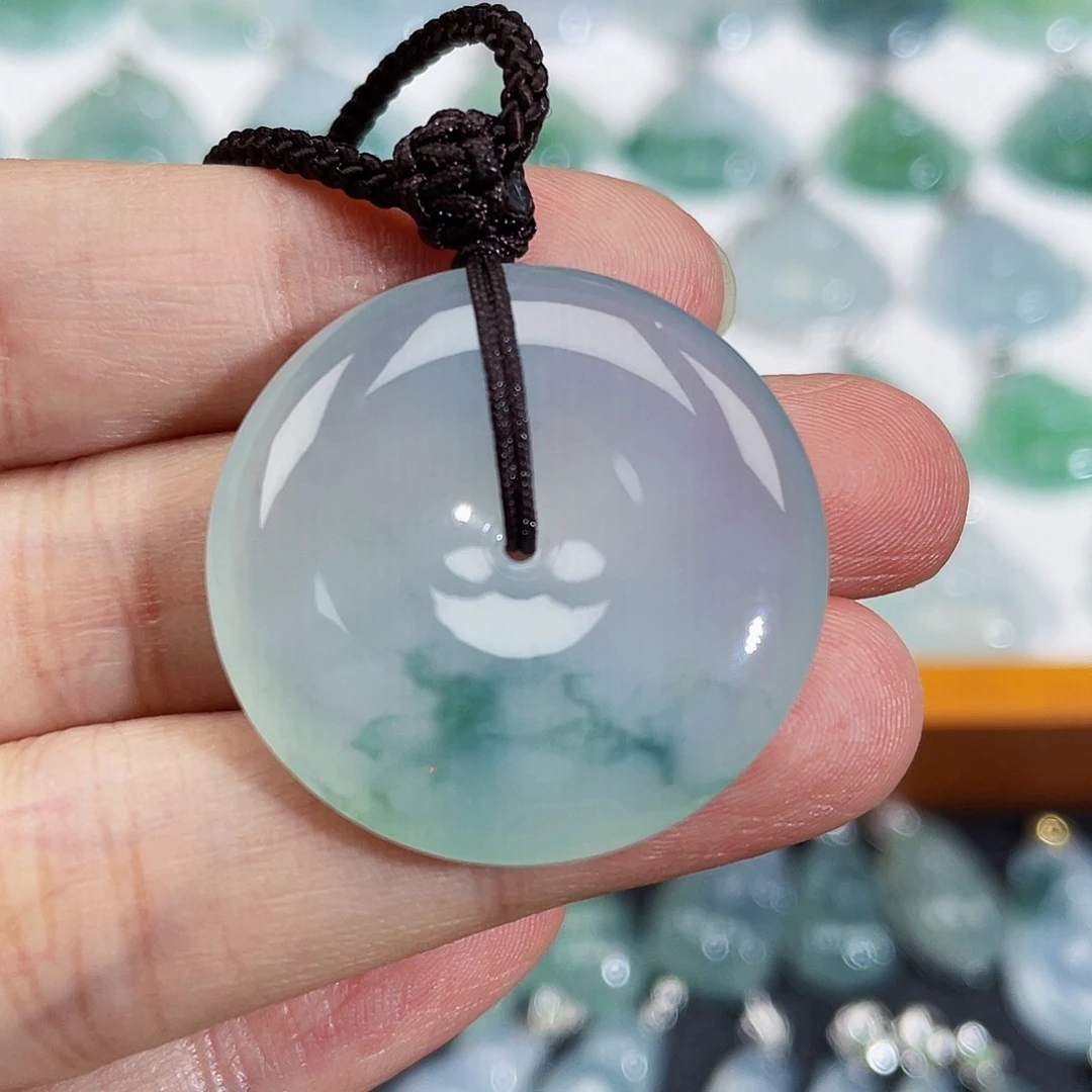 翡翠未镶嵌颈饰吊坠