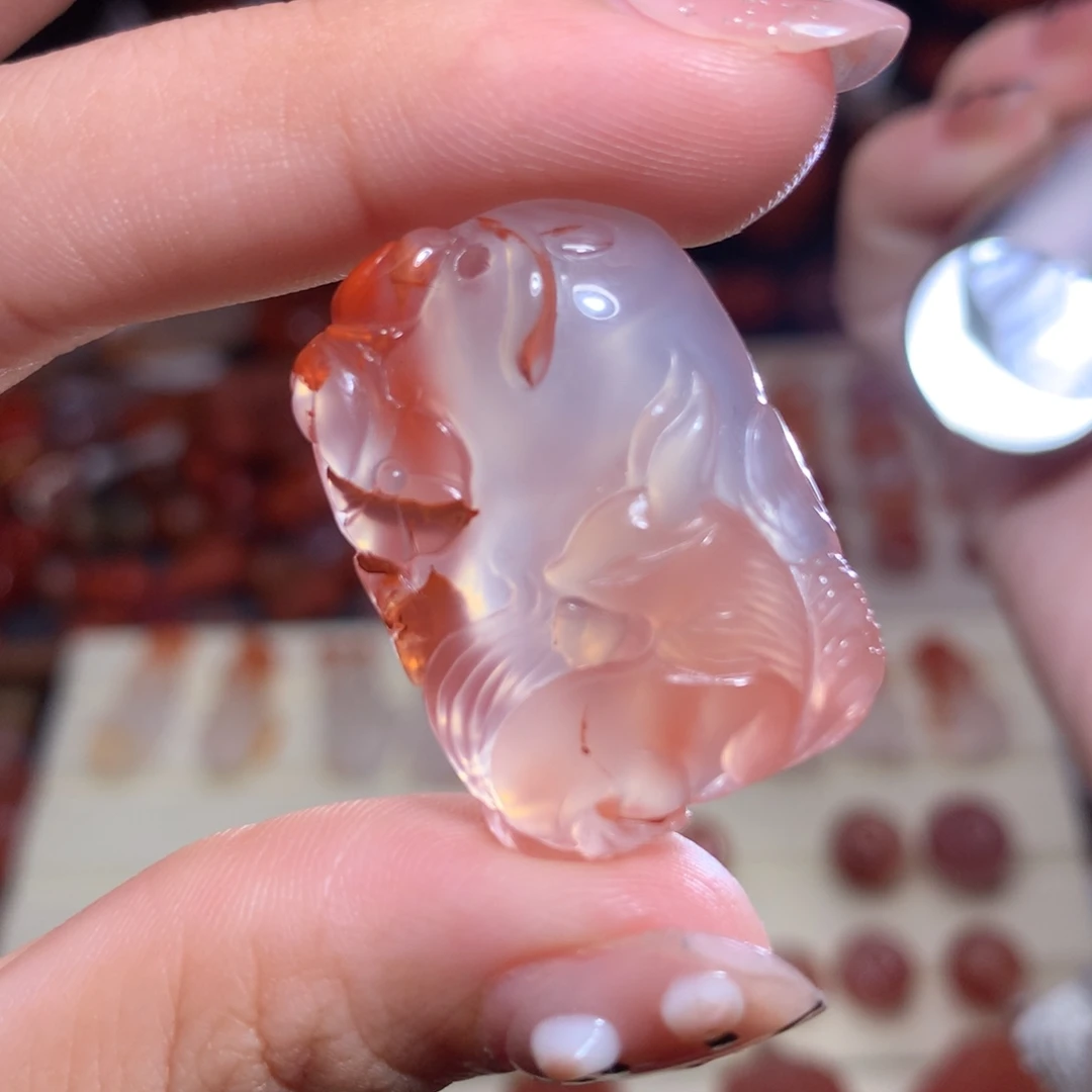 南红玛瑙未镶嵌珠宝半成品九尾狐无事牌