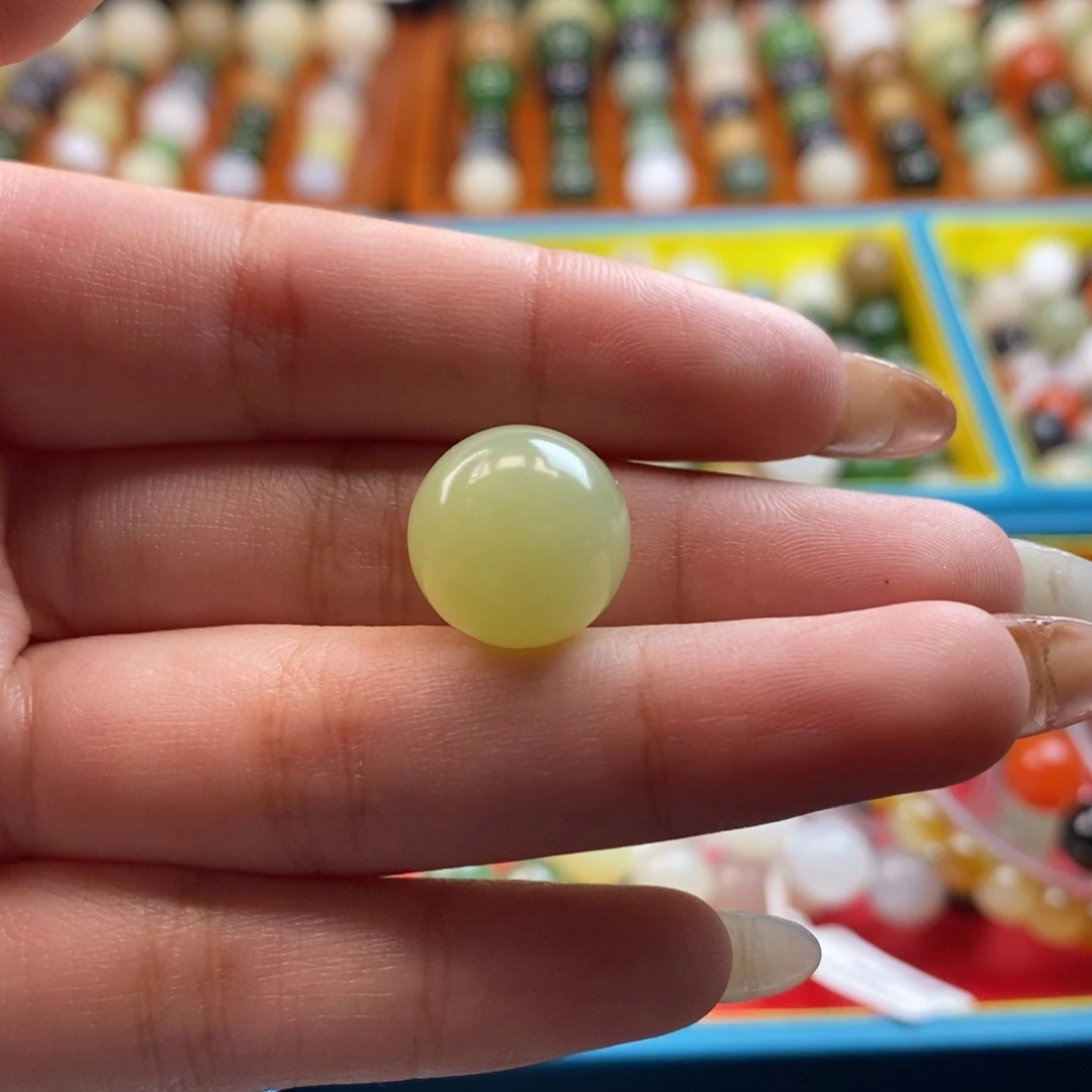 和田玉未镶嵌珠宝奇石福利黄口单珠z14（有内裂平头