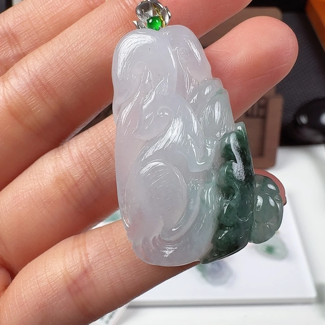 翡翠18K金镶嵌颈饰11