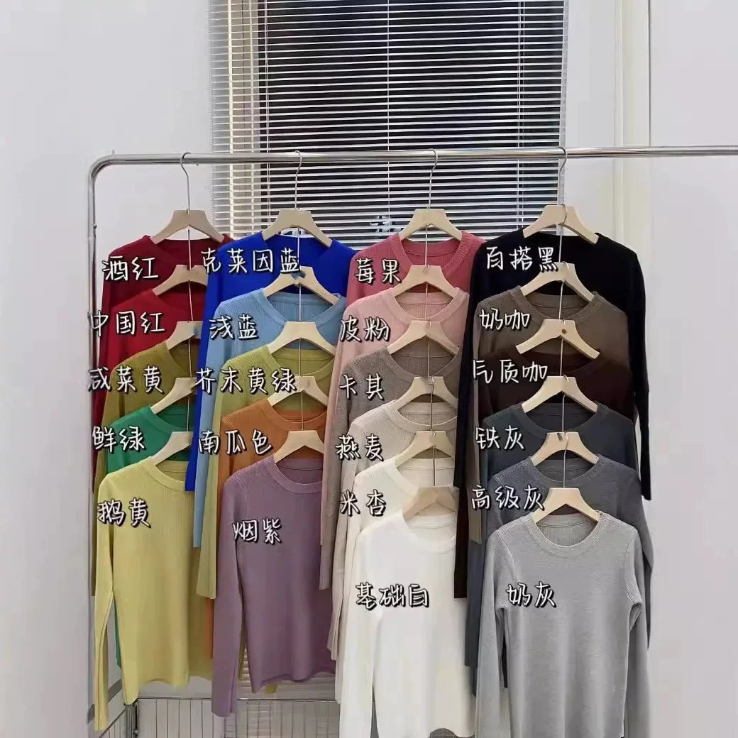韩系慵懒风休闲纯色圆领针织衫，显瘦百搭