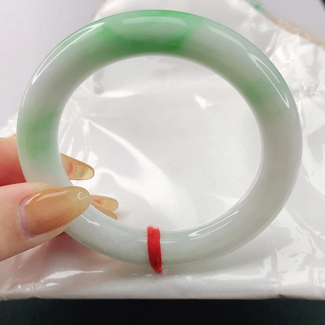 翡翠手镯未镶嵌翡翠429