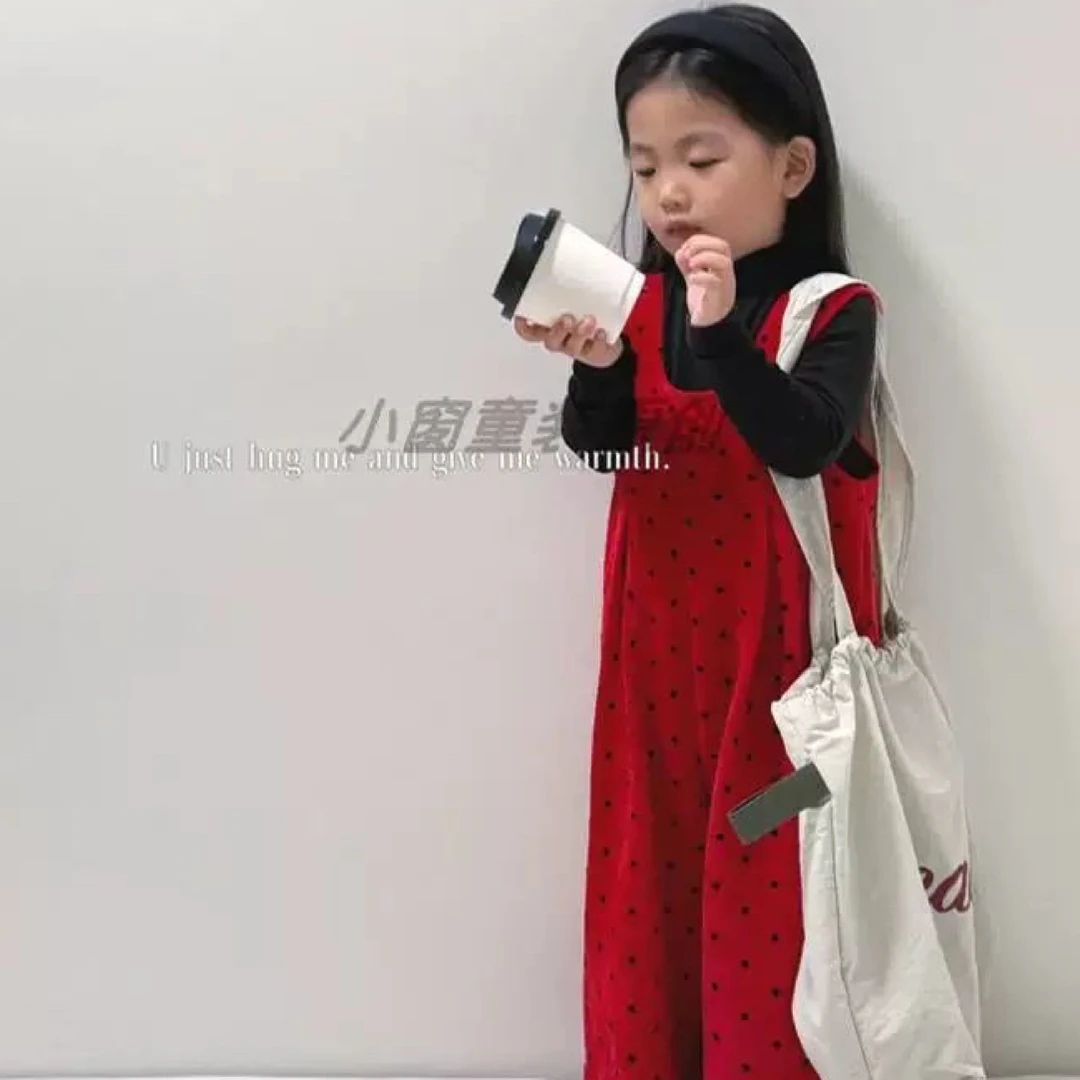 女童裤子套装秋冬2025新款儿童宝宝洋气新年红色波点连体背带裤韩