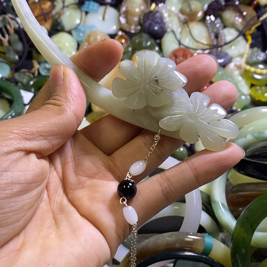 岫玉未镶嵌手镯发簪