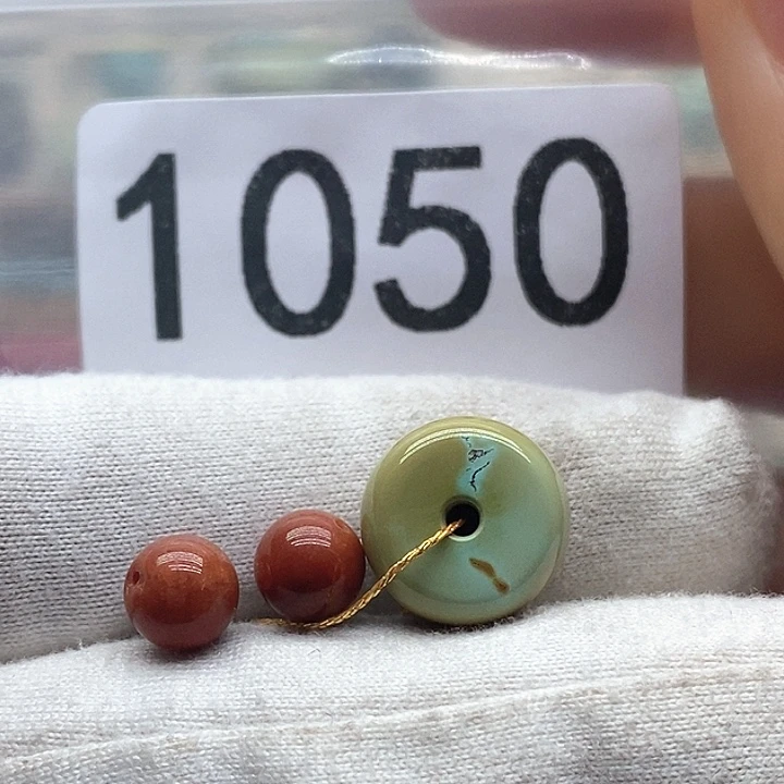 南红玛瑙未镶嵌颈饰