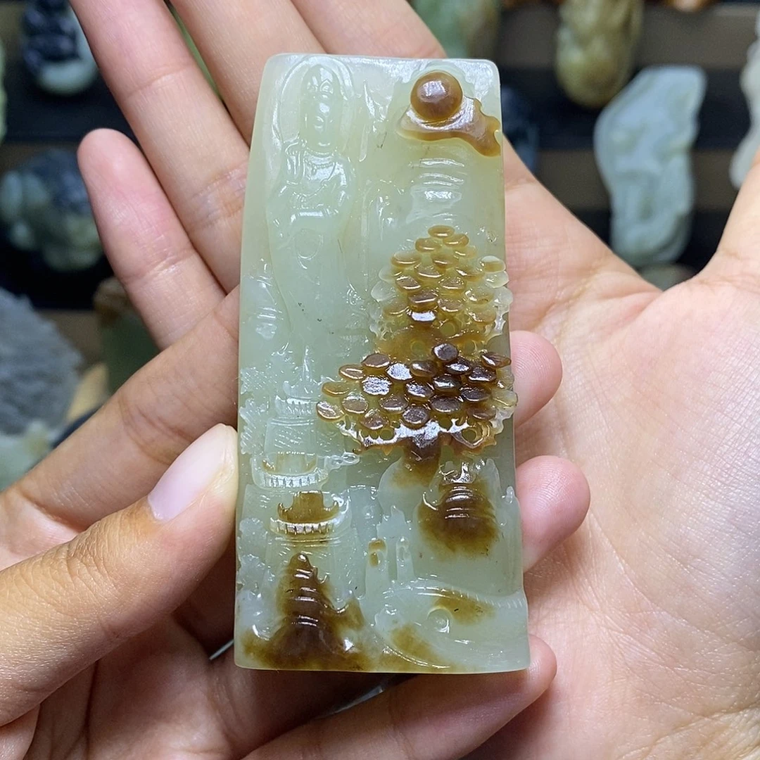 颈饰未镶嵌和田玉蛙****）