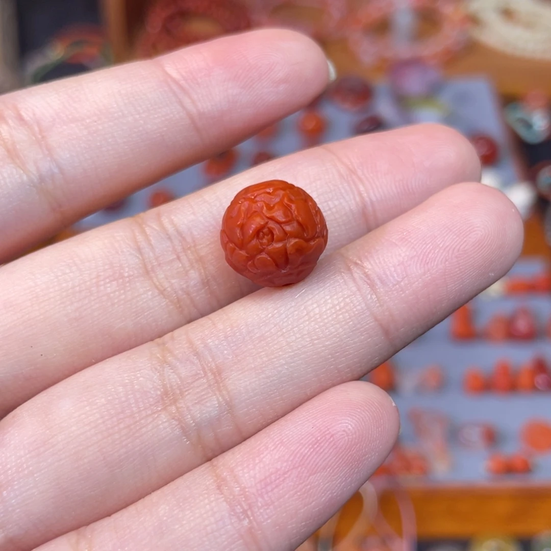 未镶嵌牡丹花卡12.5南红玛瑙