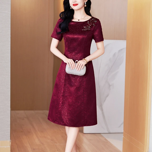 酒红色礼服a字裙2025年夏季新款女装名媛气质妈妈婚宴短袖连衣裙