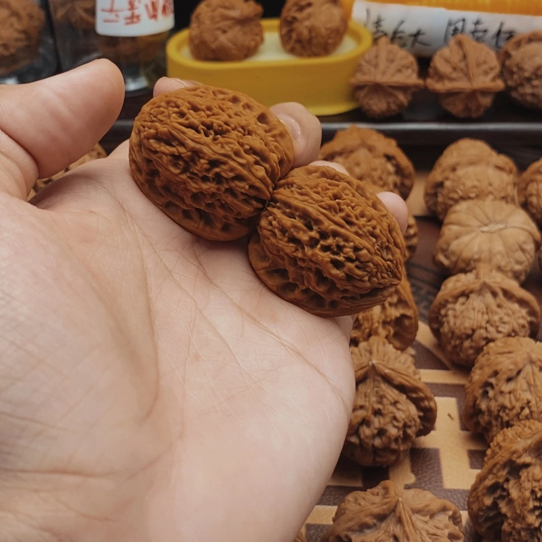 文玩核桃把件38尺寸全品南疆石