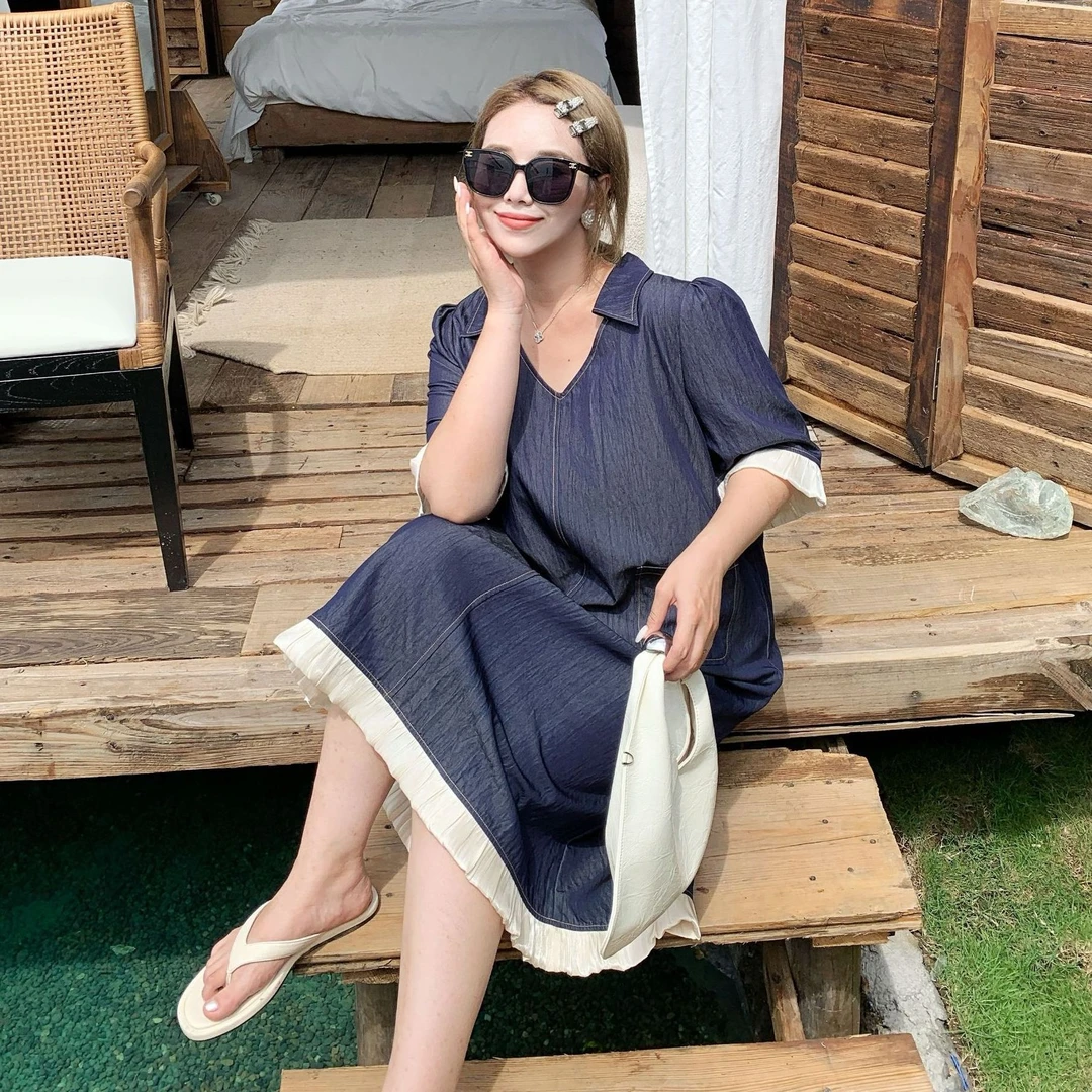 媛子大码洋气花边拼接牛仔连衣裙高级感夏季V领翻领丹宁风长裙