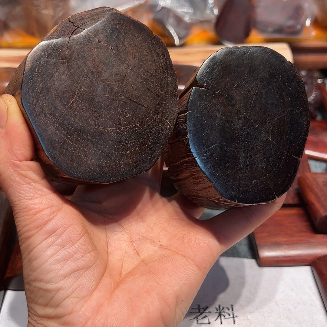 交趾黄檀（大红酸枝）A****i