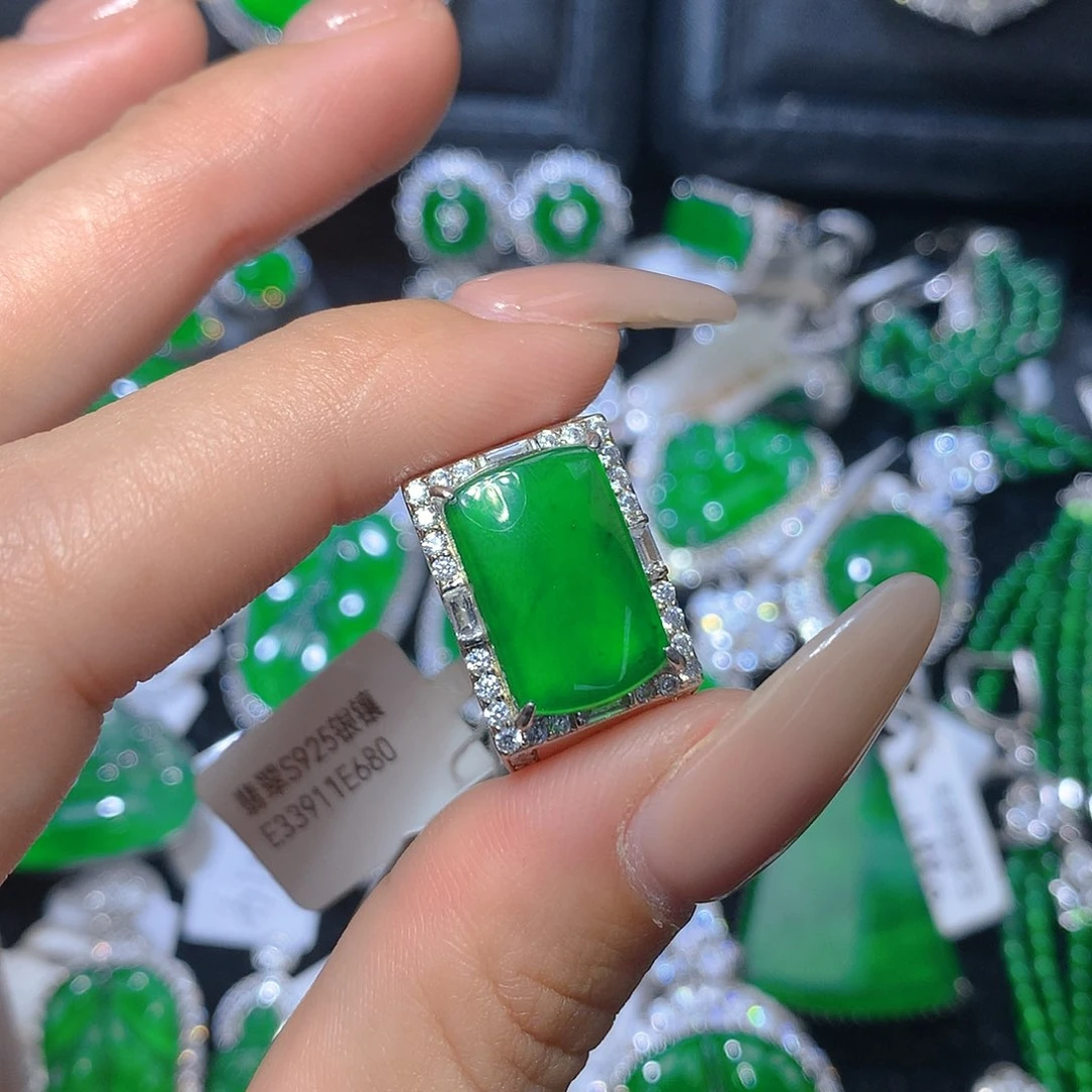 翡翠吊坠(不含链)银S925镶嵌翡翠