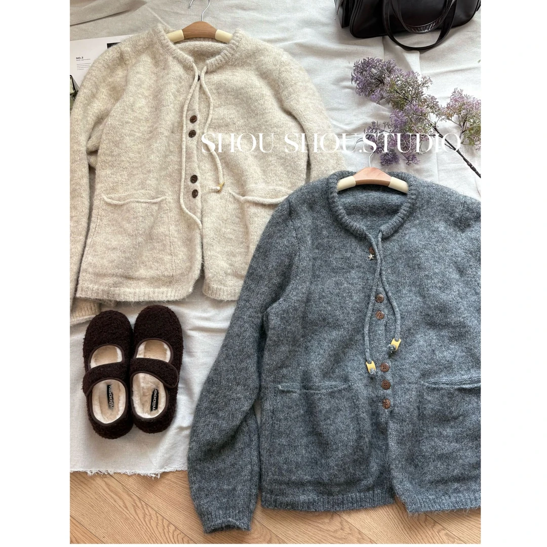 【瘦瘦】大码抽绳领羊毛星星装饰氛围感百搭长袖开衫毛衣S02036