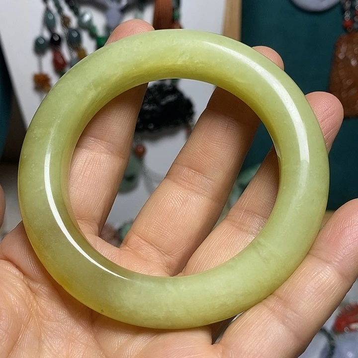吊坠(赠链)未镶嵌翡翠