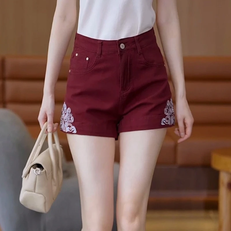 高腰气质显瘦a字阔腿热裤2025夏季气质重工刺绣酒红色牛仔短裤女