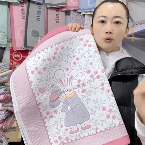 棉特价粉色花园兔