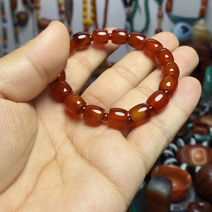 傅***陽玛瑙/玉髓未镶嵌手链