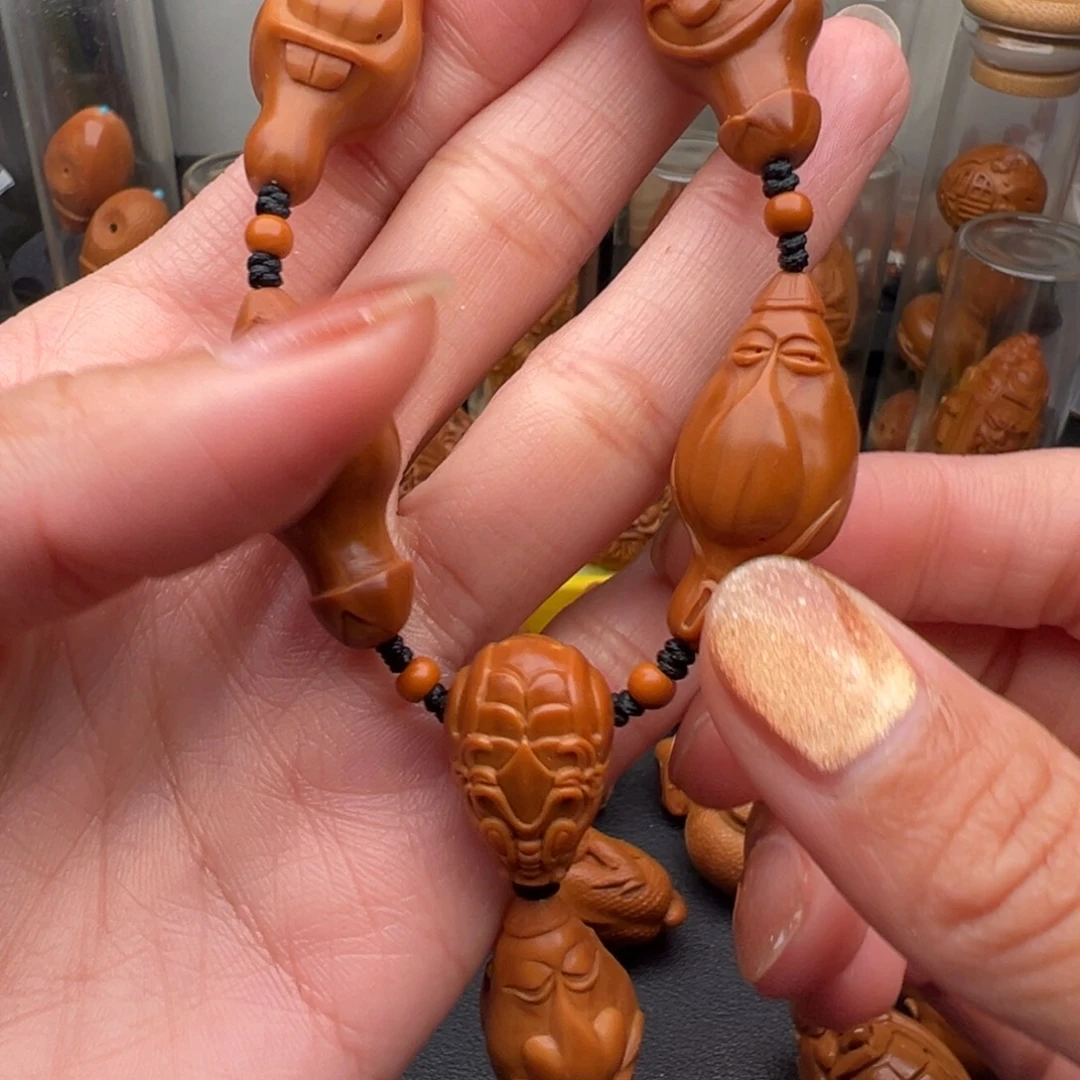 森***橄榄核吊坠异形核表情包