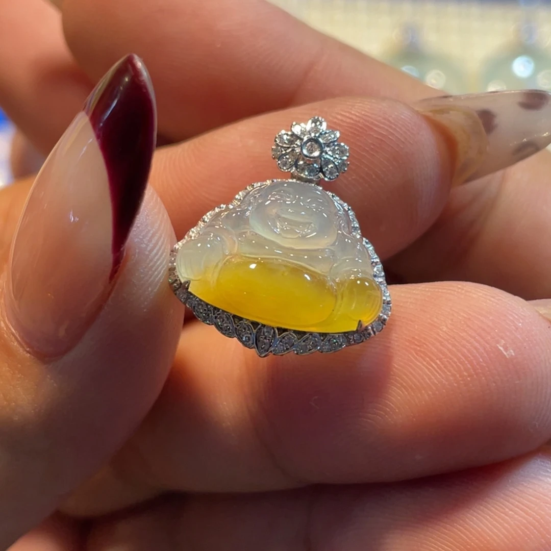 颈饰18K金镶嵌翡翠佛公