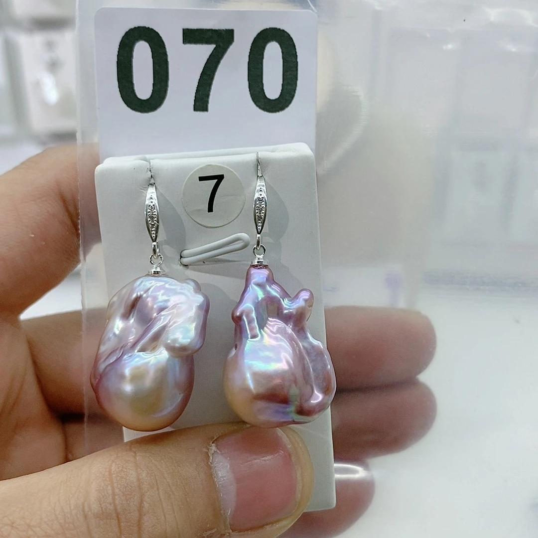 淡水珍珠颈饰合金