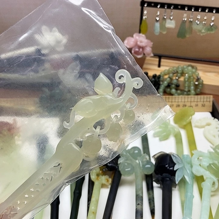 蛇纹石玉未镶嵌发饰