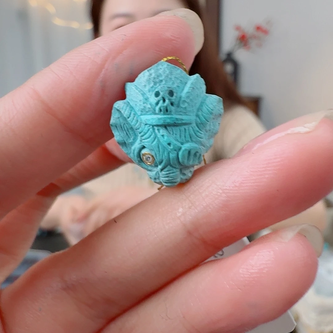 绿松石未镶嵌挂件