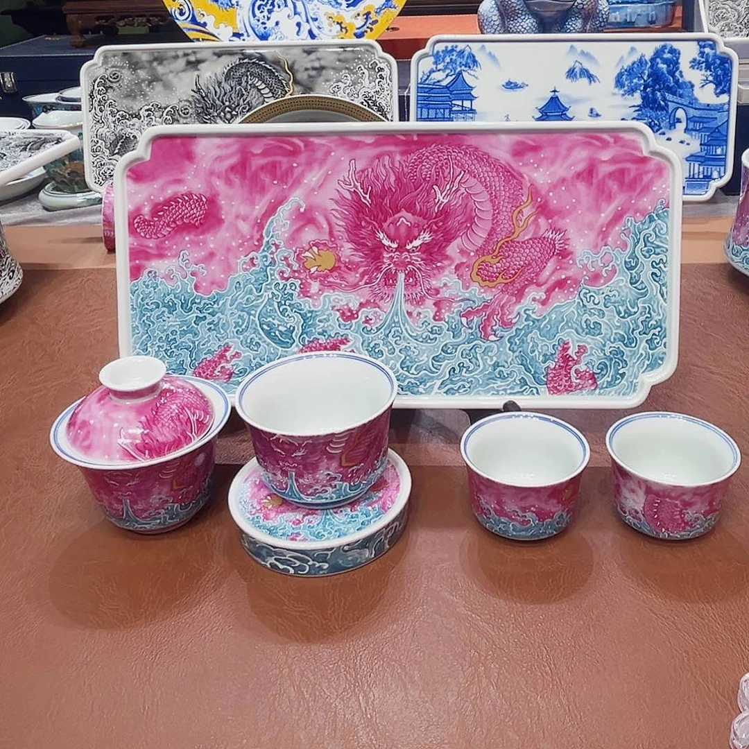 摆件景德镇陶瓷研究所工作的