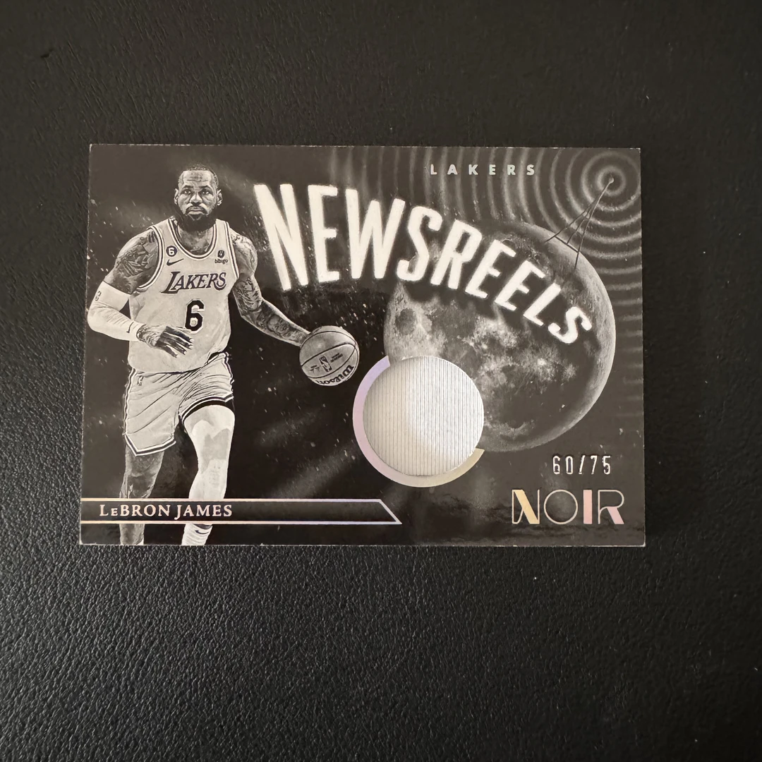 帕尼尼球星卡勒布朗 詹姆斯 诺尔 75编 亲穿 球衣 物料 湖人